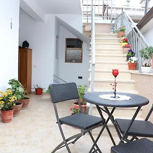 Downtown 2 Apartament Berat